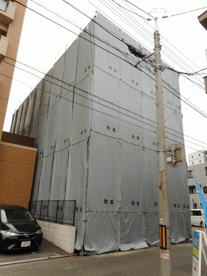 川原石ビル解体