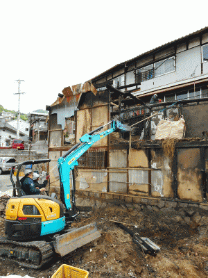 東塩屋家屋解体