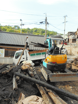 東塩屋家屋解体